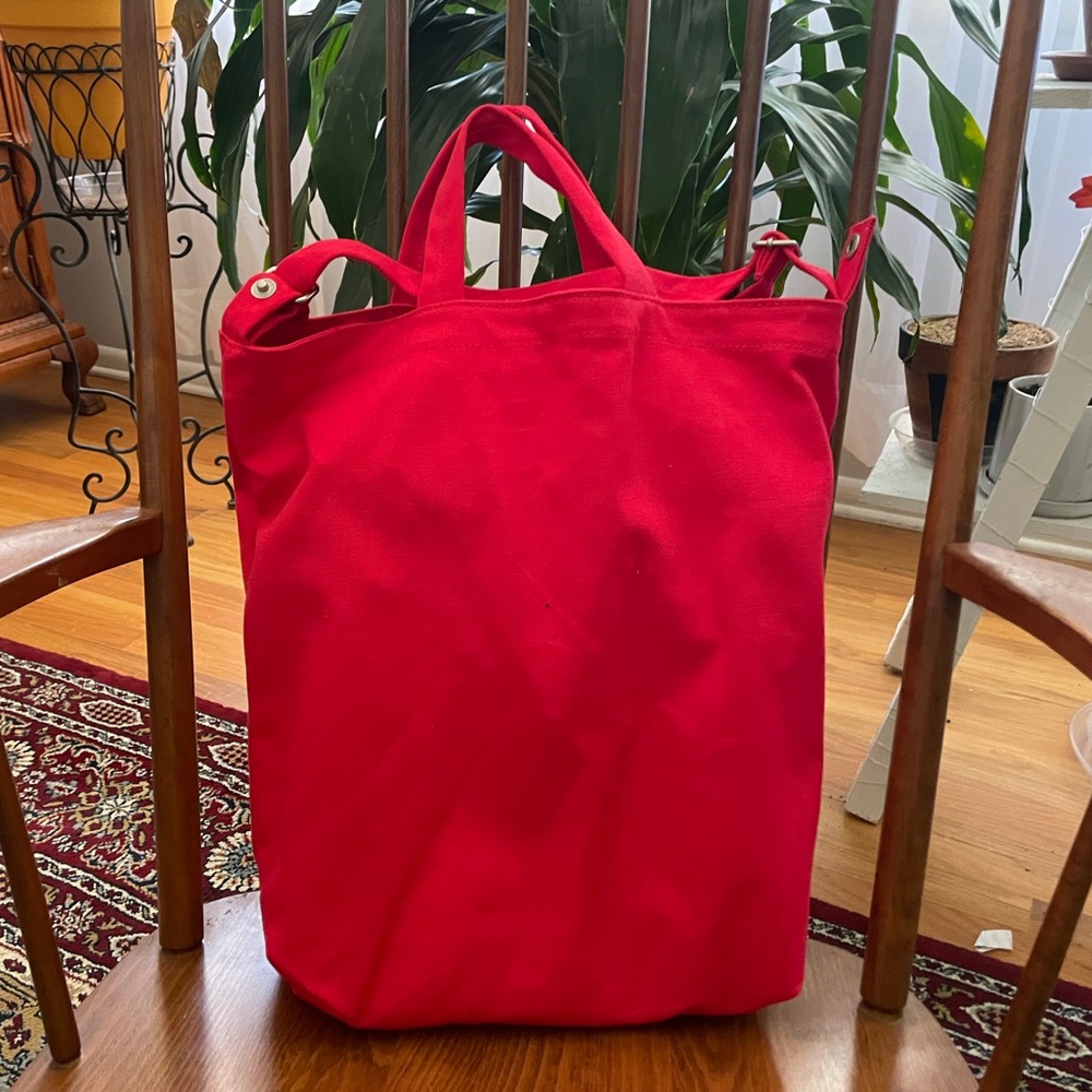 BAGGU DUCK TOTE BRAND NEW *limited edition* color!!!